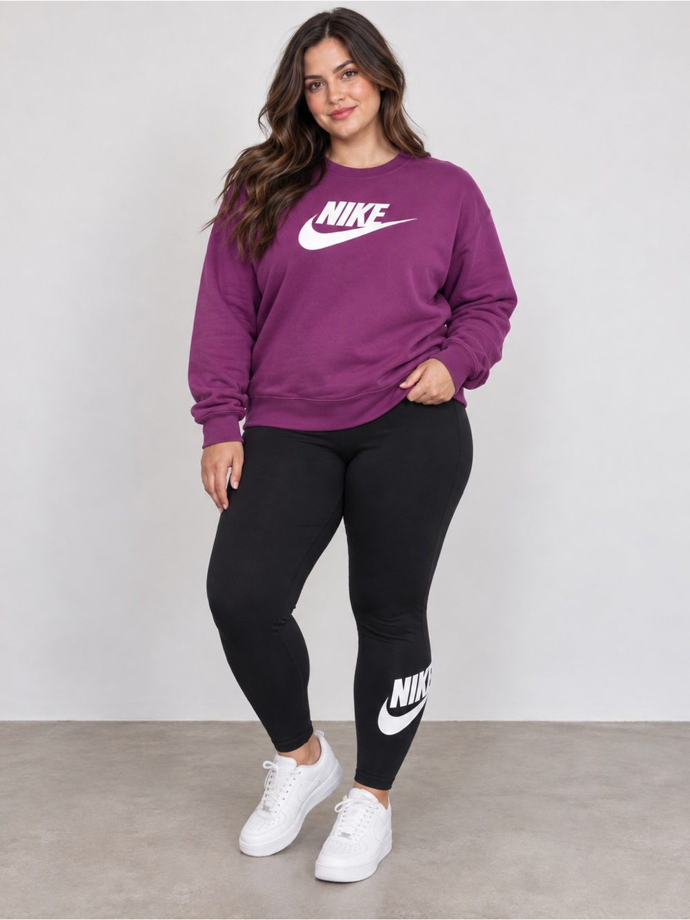 Nike women’s XL Black Logo High-Rise Leggings with crewneck outfit